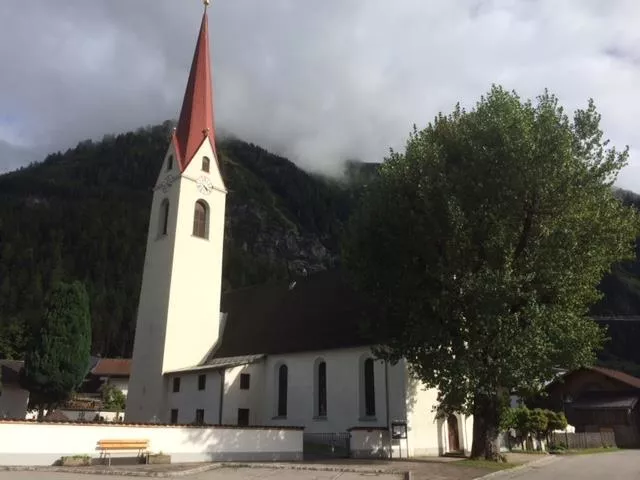 Kirche Elmen