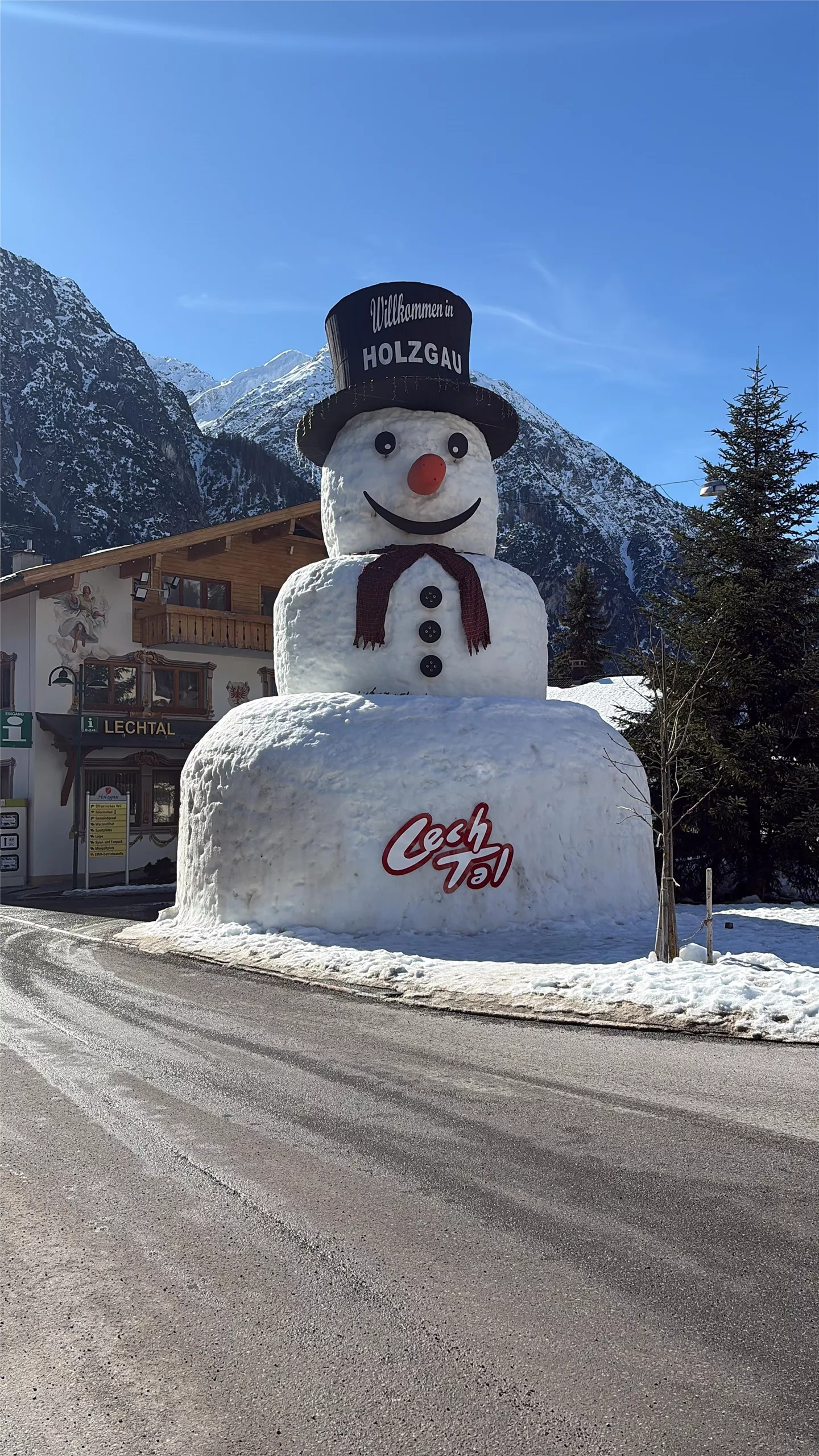 Schneemann Holzgau