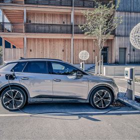 E-Auto Ladestation LechZeit