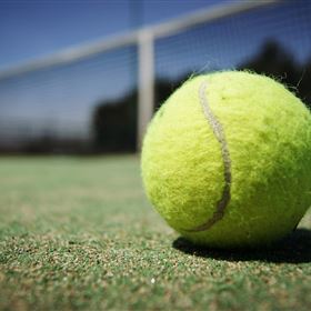 Tennisplatz
