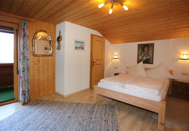 Double room, shower, toilet, balcony