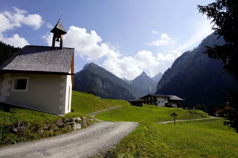 Holzgau - Bach - Madau