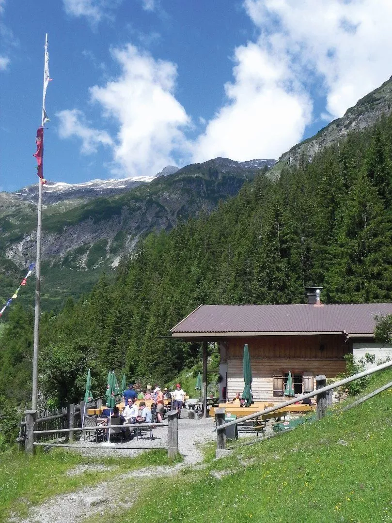 Holzgau - Kemptner Hütte
