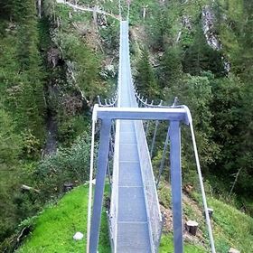 Steeg - Suspension bridge hike